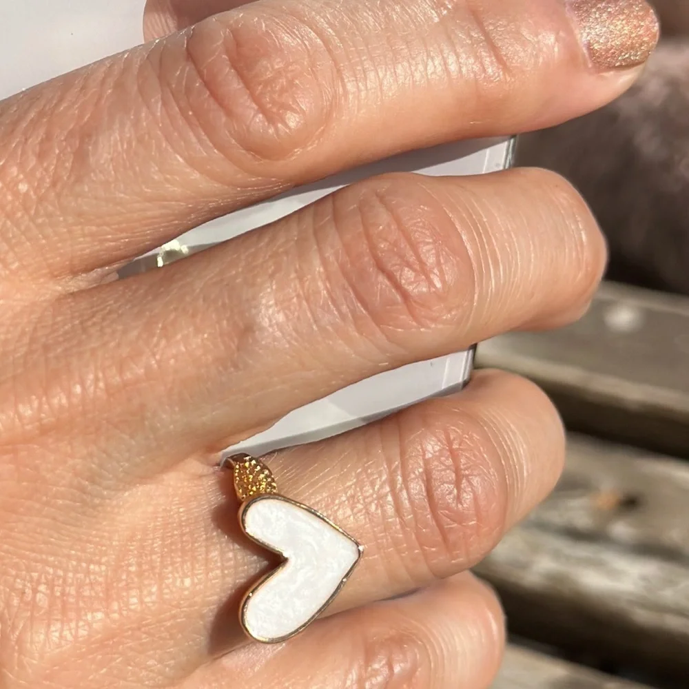 110825 Love Heart Adjustable Open Gold Ring - Picture 2 of 3